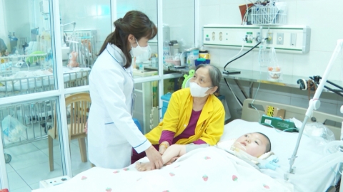 Lan tỏa hạnh ph&uacute;c đến mọi người