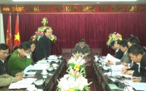Họp Ban Chỉ đạo x&oacute;a bỏ l&ograve; sản xuất v&ocirc;i