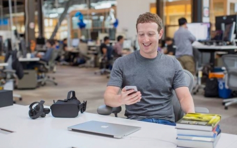C&aacute;c tỷ ph&uacute; USD ở thung lũng Silicon d&ugrave;ng điện thoại g&igrave;