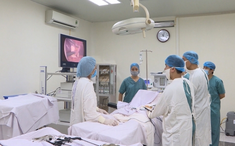 Tăng cường kỹ thuật cao trong kh&aacute;m chữa bệnh 