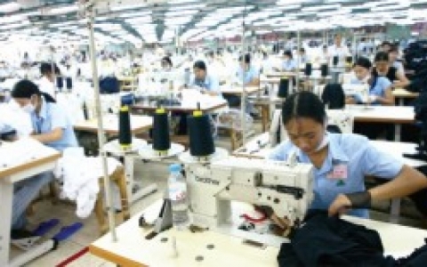 Bộ C&ocirc;ng Thương b&atilde;i bỏ một quy định &ldquo;h&agrave;nh&rdquo; doanh nghiệp