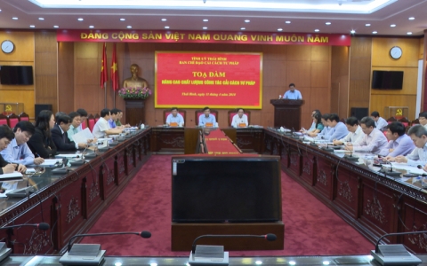 Bế giảng lớp bồi dưỡng cập nhật kiến thức d&agrave;nh cho B&iacute; thư Đảng ủy x&atilde;, phường, thị trấn 