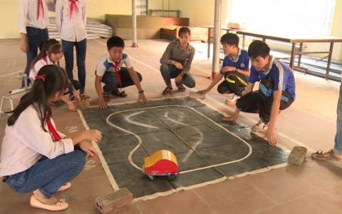 Khuyến kh&iacute;ch học sinh tham gia nghi&ecirc;n cứu khoa học
