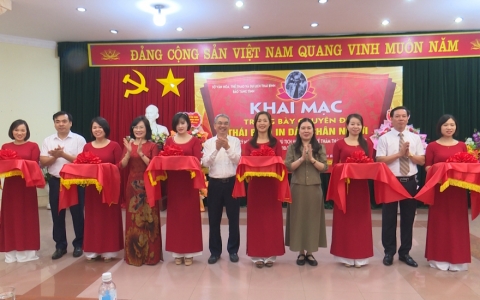 Khai mạc trưng b&agrave;y chuy&ecirc;n đề: Th&aacute;i B&igrave;nh in dấu ch&acirc;n Người