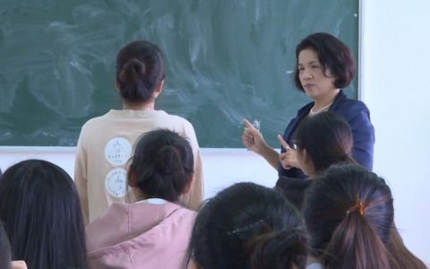 Người giảng vi&ecirc;n chưa bao giờ ngừng s&aacute;ng tạo