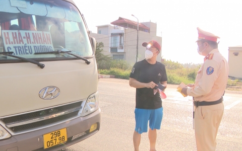 Đảm bảo ph&ograve;ng chống dịch trong hoạt động vận tải kh&aacute;ch v&agrave; vận tải h&agrave;ng h&oacute;a 