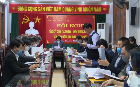 Nhiều phong tr&agrave;o thi đua s&ocirc;i nổi tr&ecirc;n lĩnh vực khoa học văn h&oacute;a x&atilde; hội