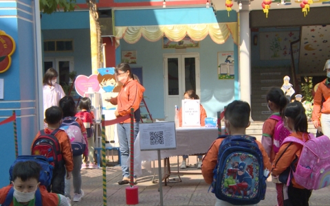 Ng&agrave;y đầu c&aacute;c Trường Mầm non tr&ecirc;n địa b&agrave;n Th&agrave;nh phố đ&oacute;n trẻ học trở lại