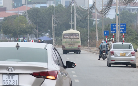 H&agrave; Nội xử phạt 41 trường hợp nh&agrave; xe bỏ bến chạy ''d&ugrave;''