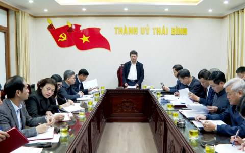 Ban Thường vụ Th&agrave;nh ủy tổ chức hội nghị kiểm điểm năm 2024