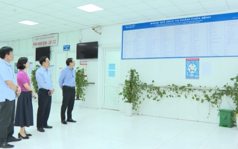 Sớm ban h&agrave;nh nghị quyết điều chỉnh gi&aacute; kh&aacute;m chữa bệnh