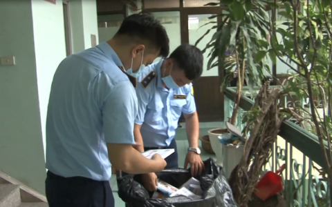 Ng&acirc;n h&agrave;ng Nh&agrave; nước chỉ đạo 'n&oacute;ng&rsquo; chặn bu&ocirc;n lậu