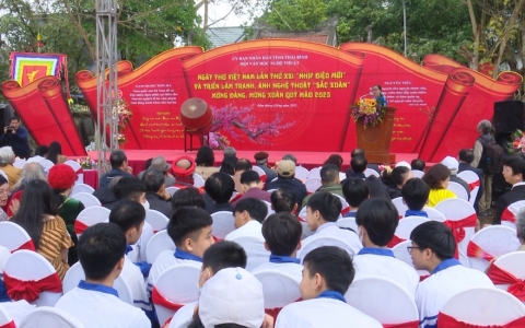 Khai mạc Ng&agrave;y thơ Việt Nam v&agrave; Triển l&atilde;m tranh ảnh nghệ thuật