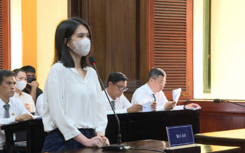 Tuy&ecirc;n phạt Ngọc Trinh 1 năm t&ugrave; nhưng cho hưởng &aacute;n treo