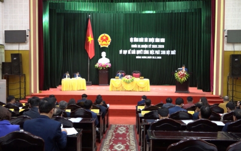 HĐND huyện Đ&ocirc;ng Hưng họp giải quyết c&ocirc;ng việc ph&aacute;t sinh đột xuất