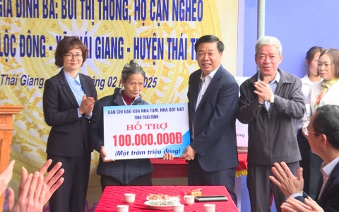 Kh&aacute;nh th&agrave;nh nh&agrave; ở cho hộ cận ngh&egrave;o x&atilde; Th&aacute;i Giang, huyện Th&aacute;i Thụy