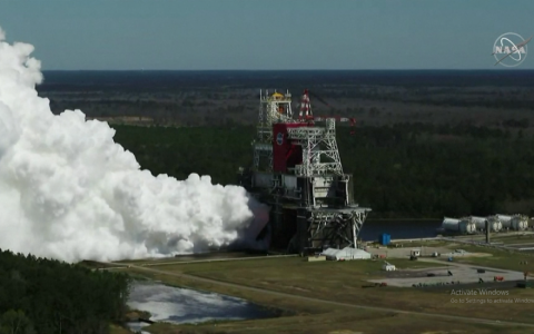 NASA ho&agrave;n tất thử nghiệm t&ecirc;n lửa đưa người l&ecirc;n Mặt Trăng