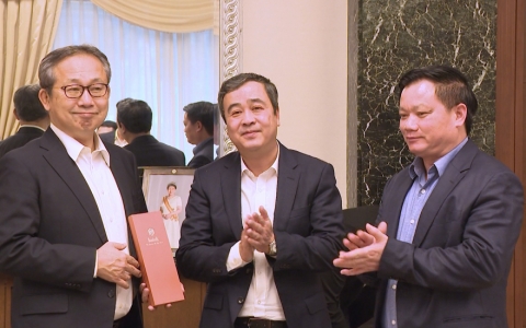 C&aacute;c đồng ch&iacute; l&atilde;nh đạo tỉnh Th&aacute;i B&igrave;nh l&agrave;m việc với Đại sứ đặc mệnh to&agrave;n quyền Nhật Bản tại Việt Nam