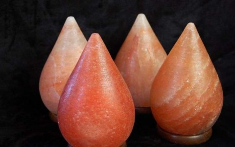 Muối hồng Himalaya c&oacute; tốt hơn muối trắng kh&ocirc;ng?