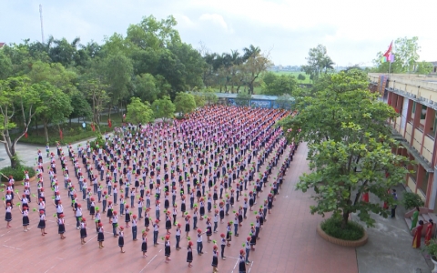 Học B&aacute;c từ những điều giản dị
