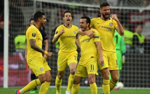 H&ograve;a tr&ecirc;n s&acirc;n Frankfurt, Chelsea gi&agrave;nh lợi thế ở b&aacute;n kết Europa League