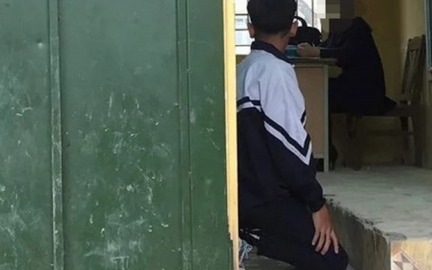 Tranh c&atilde;i nảy lửa &ldquo;muốn để học sinh quỳ hay học sinh hư?&rdquo;