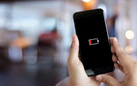 C&aacute;ch giữ pin điện thoại l&acirc;u hết