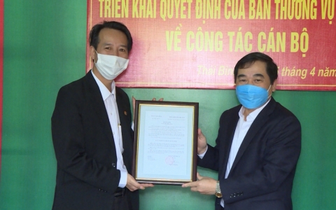 Ban Thường vụ Tỉnh ủy Th&aacute;i B&igrave;nh triển khai quyết định về c&ocirc;ng t&aacute;c c&aacute;n bộ tại Hội Nh&agrave; b&aacute;o