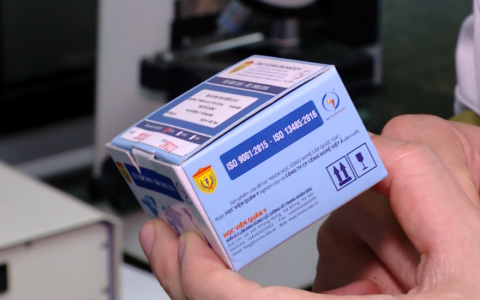 WHO v&agrave; Anh chứng nhận bộ k&iacute;t x&eacute;t nghiệm COVID-19 của Việt Nam