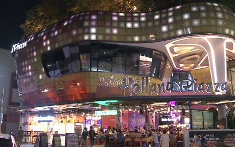 Singapore mở lại hoạt động dịch vụ giải tr&iacute; về đ&ecirc;m