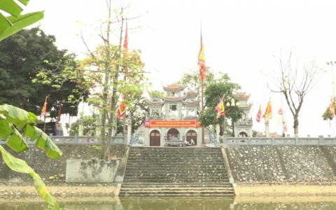 Đền Ti&ecirc;n La - thắng cảnh giữa đồng bằng 