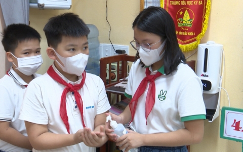 Kh&ocirc;ng để dịch l&acirc;y lan trong trường học