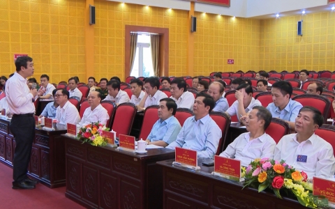 R&uacute;t kinh nghiệm c&ocirc;ng t&aacute;c chỉ đạo, tổ chức đại hội điểm cấp huyện