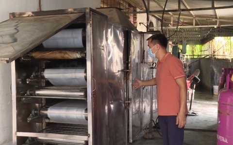 Thanh ni&ecirc;n l&agrave;m gi&agrave;u từ nghề truyền thống