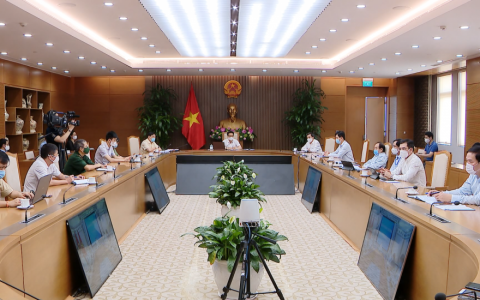Ch&ugrave;m ca nhiễm COVID-19 ở TPHCM đang được kiểm so&aacute;t