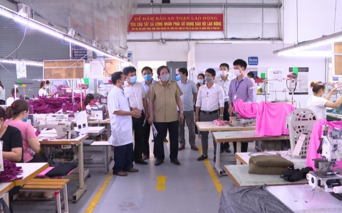 Hưng H&agrave; tăng cường ph&ograve;ng dịch tại doanh nghiệp