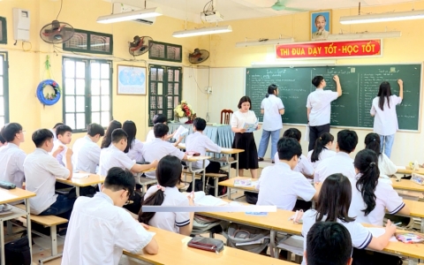 Tập trung  &ocirc;n tập chuẩn bị cho kỳ thi tuyển sinh v&agrave;o lớp 10