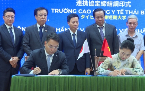 Trường Cao đẳng y tế Th&aacute;i B&igrave;nh k&yacute; kết thoả thuận hợp t&aacute;c quốc tế
