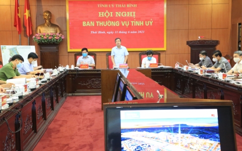 Th&aacute;i B&igrave;nh: BTV Tỉnh ủy nghe b&aacute;o c&aacute;o &yacute; tưởng quy hoạch chi tiết khu vực ven s&ocirc;ng Tr&agrave; L&yacute;, TP Th&aacute;i B&igrave;nh