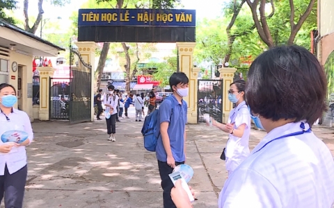 Bố tr&iacute; ph&ograve;ng thi tốt nghiệp THPT cho th&iacute; sinh F0