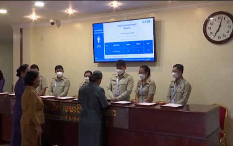 Thượng viện Campuchia th&ocirc;ng qua dự thảo Luật Bầu cử sửa đổi