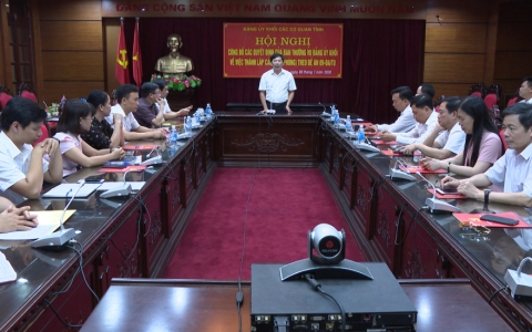 N&acirc;ng cao chất lượng tổ chức Đảng v&agrave; đảng vi&ecirc;n