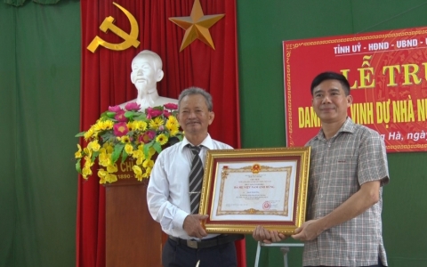 Lễ Truy tặng danh hiệu b&agrave; Mẹ Việt Nam anh h&ugrave;ng