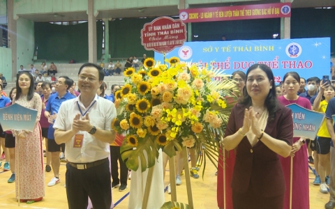 Khai mạc Đại hội Thể dục thể thao ng&agrave;nh Y tế Th&aacute;i B&igrave;nh lần thứ X
