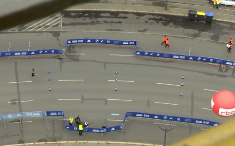 Giải chạy marathon c&oacute; một kh&ocirc;ng hai ở Berlin