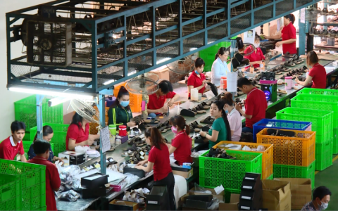 Mỹ dẫn đầu về ti&ecirc;u thụ gi&agrave;y d&eacute;p Việt Nam