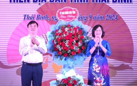 Hội thảo khoa học "Bảo tồn, ph&aacute;t huy gi&aacute; trị nghệ thuật Ch&egrave;o tr&ecirc;n địa b&agrave;n tỉnh Th&aacute;i B&igrave;nh"
