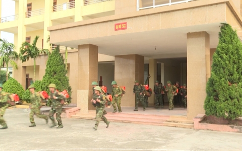 Thực hiện 3 c&ugrave;ng với Nh&acirc;n d&acirc;n trước khi b&atilde;o đổ bộ