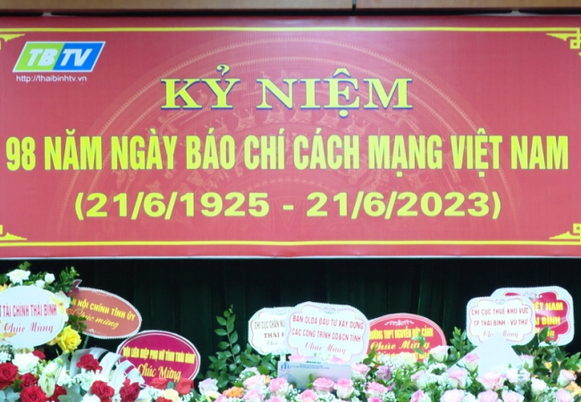 Ch&uacute;c mừng 98 năm ng&agrave;y B&aacute;o ch&iacute; C&aacute;ch mạng Việt Nam
